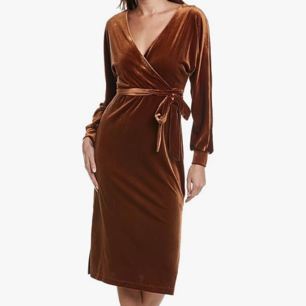 Velvet wrap dress with balloon sleeve.